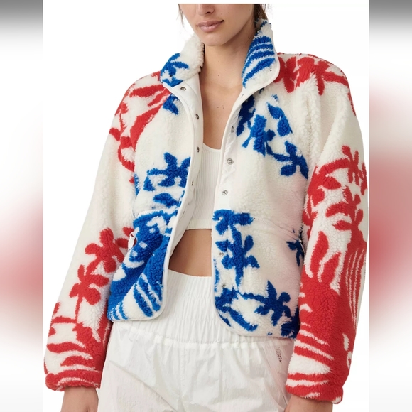 Free People Jackets & Blazers - FP free people rocky ridge fleece jacket white blue red